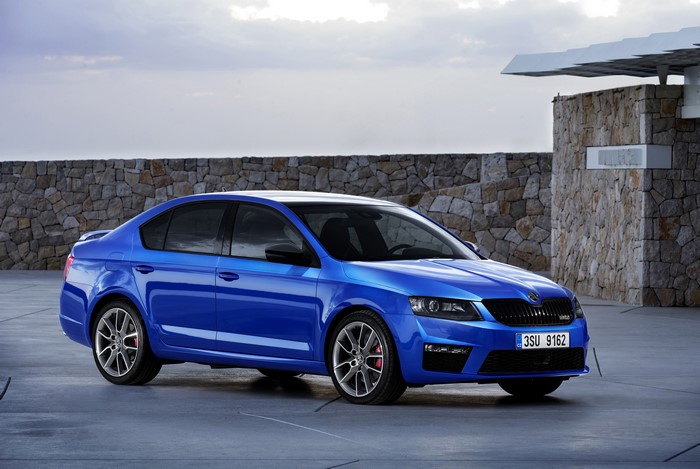 Blue Skoda Octavia RS 4x4