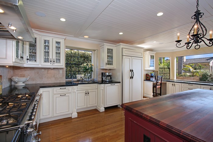 Kitchen Interior Design with Chandelier