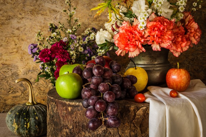 Still-life with Grapes and Fruit