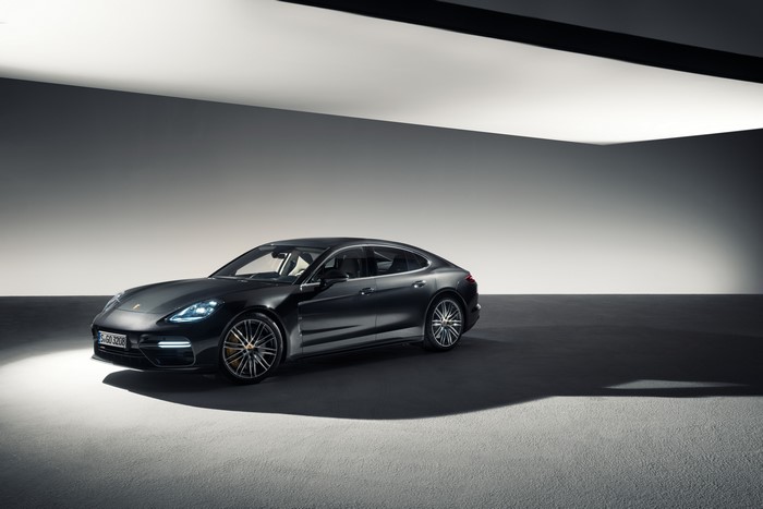Porsche Panamera 4K