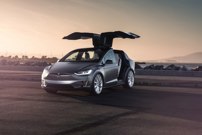 Tesla Model X P90D with Falcon Wing Doors
