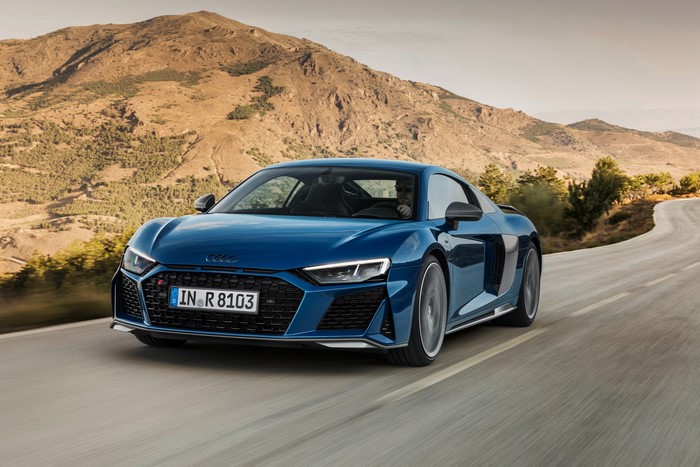 4K Audi R8 2019 Blue Motion