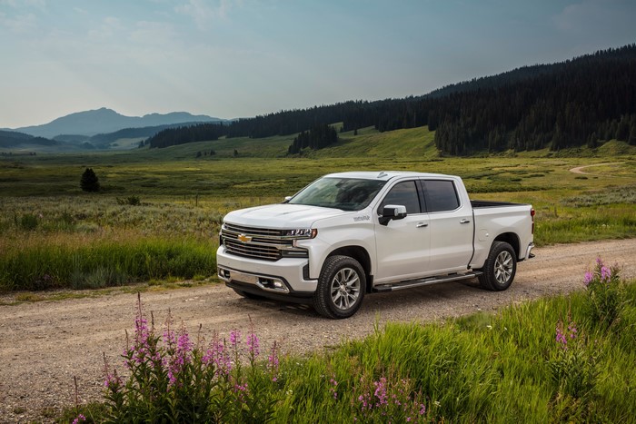 4K 2019 Chevrolet Silverado High Country Crew Cab Pickup