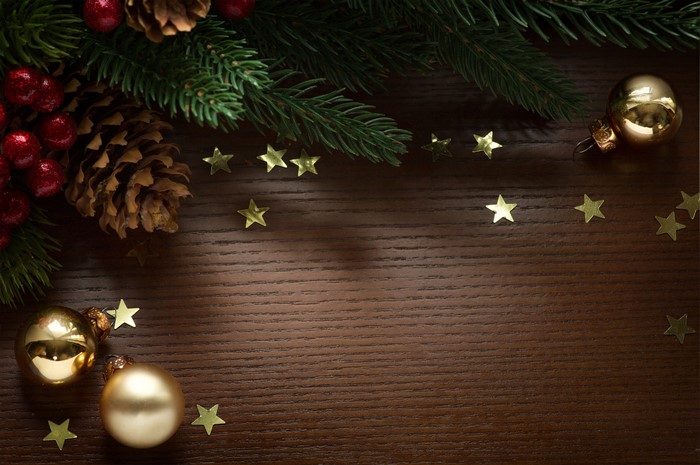 Christmas decorations with pine cone and ornaments