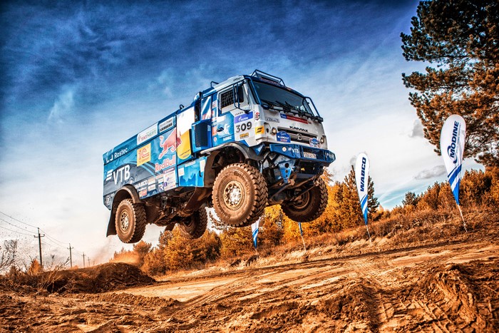 KAMAZ 309 Truck Jumping in SilkWay Dakar Race