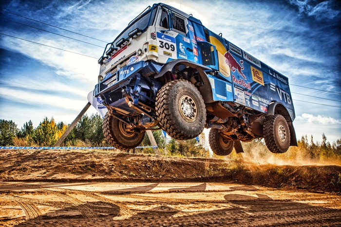KAMAZ 309 SilkWay Dakar Truck Jumping