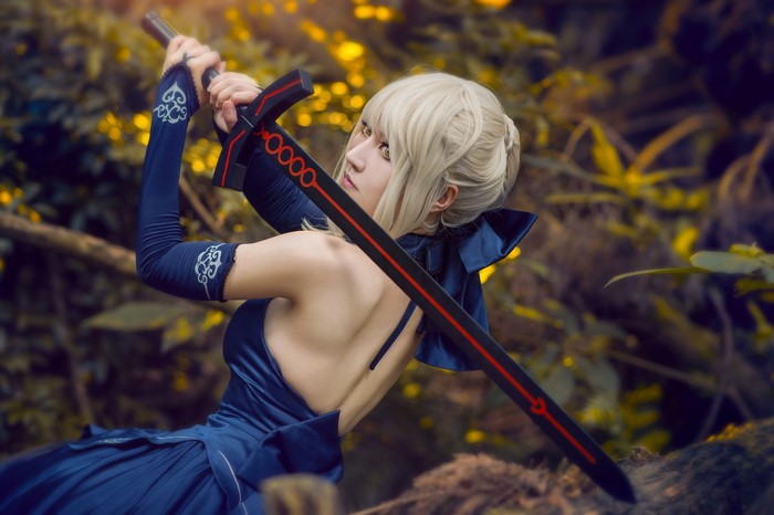 Saber from Fate/stay night Cosplay with Sword