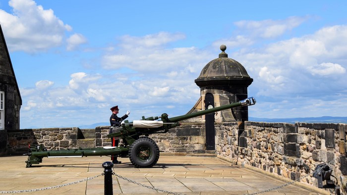 Soldier with Cannon at Edinburgh Castle