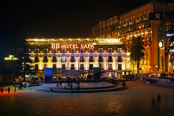 BB Hotel Sapa in Lao Cai, Vietnam at Night