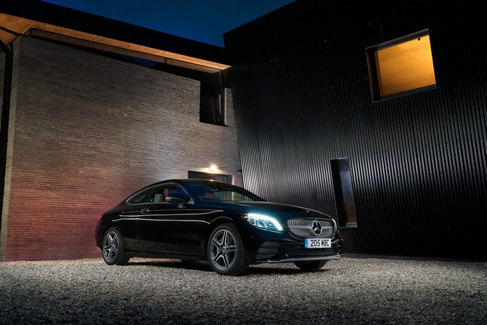 4K 2018 Mercedes-Benz C 220 d Coupe AMG Line