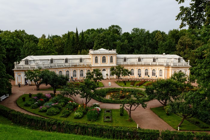 Palace and garden in Peterhof, Russia