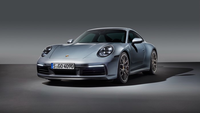 Porsche 911 Carrera 4S 2019 Silver Front