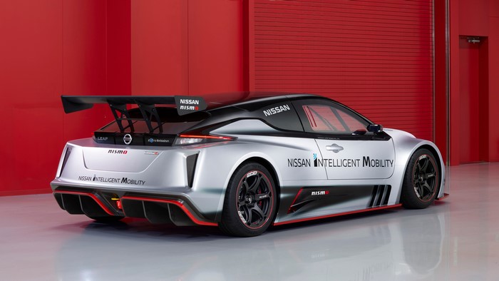 Nissan Leaf 2019 Nismo RC race car