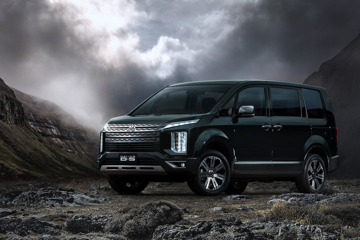 4K Mitsubishi Delica D:5 in a Mountainous Landscape