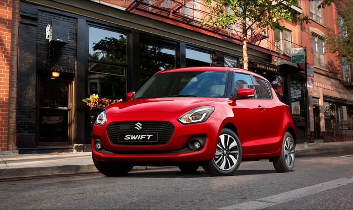Red Suzuki Swift 2017 Metallic