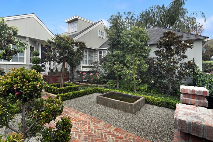 House with garden and fountain in Laguna Beach, California