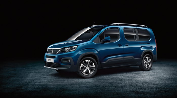 Blue Peugeot Rifter Long Worldwide 4K