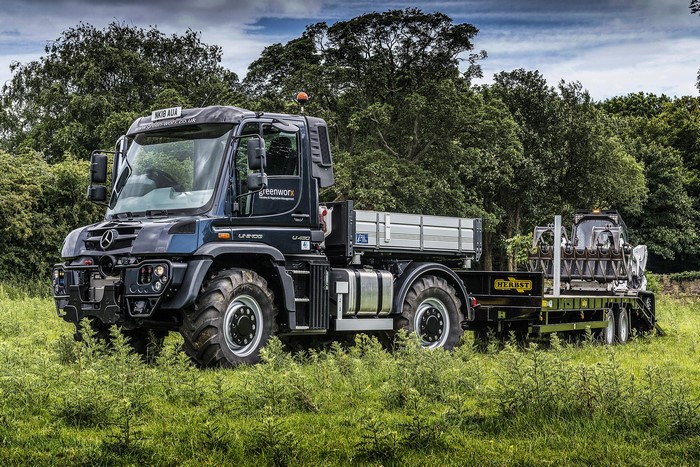 Mercedes-Benz Unimog U430 truck with trailer