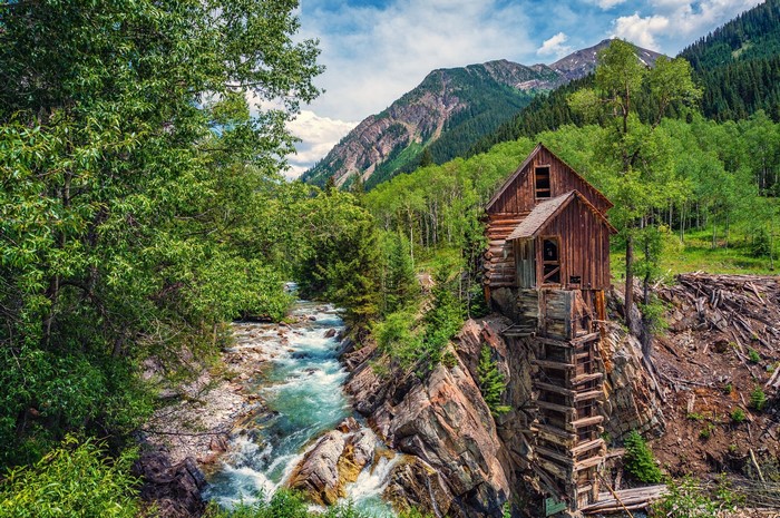 Crystal Mill on the Crystal River, Colorado, USA