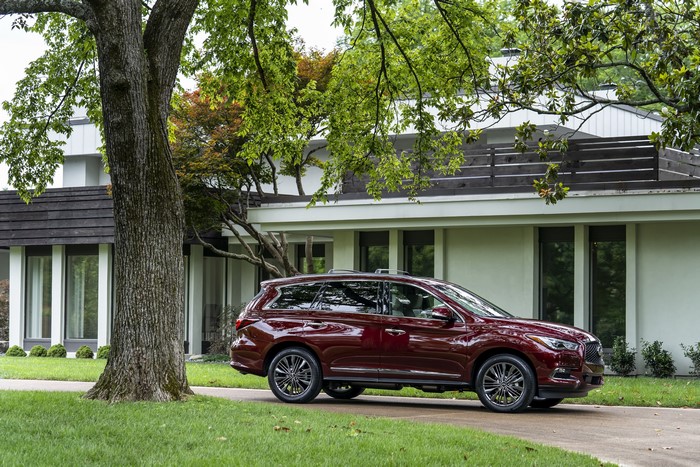 2019 Infiniti QX60 3.5 Limited Wine Metallic Side