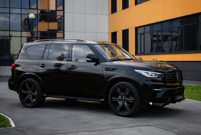 Black Larte Design Infiniti QX80 Missuro SUV