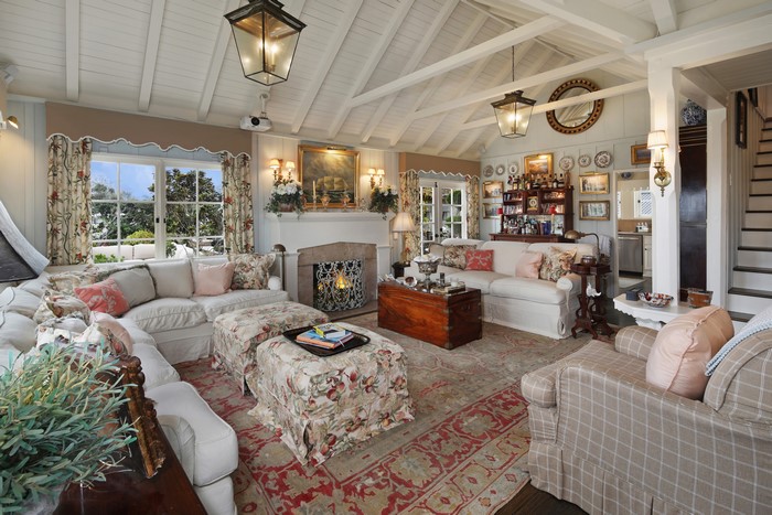Living room with sofas and fireplace