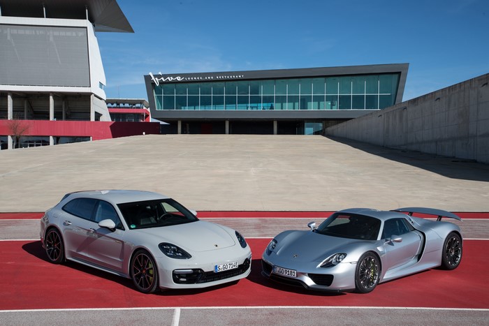 Porsche 918 Spyder and Panamera Sport Turismo
