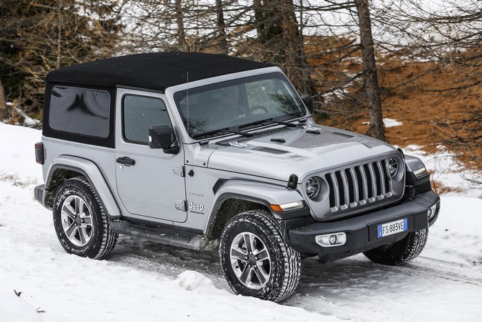 4K 2018-19 Jeep Wrangler Sahara SUV