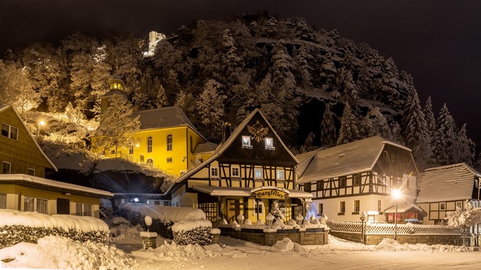 Oybin Germany Winter Night Snow Houses Street Lights
