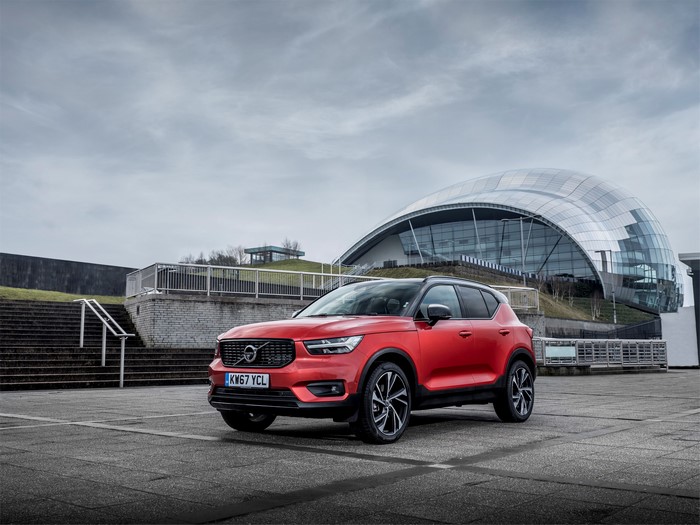 2017 Volvo XC40 D4 R-Design in Red