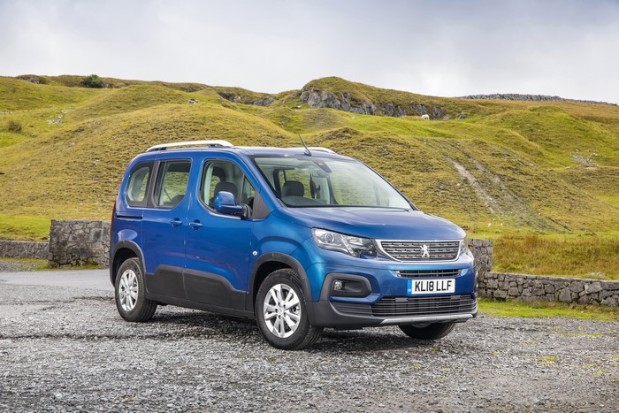 4K 2018 Peugeot Rifter