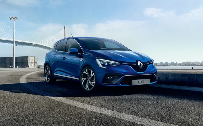Blue Renault Clio R.S. Line car