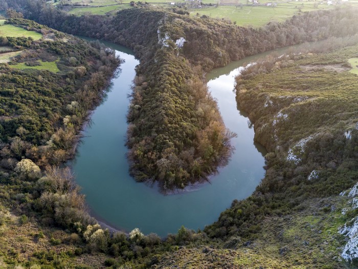 River bend in Oviedo, Asturias, Spain