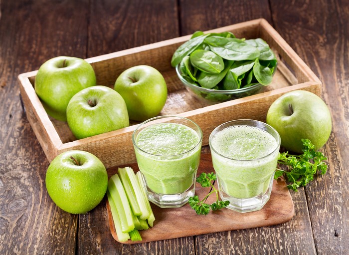 Green Apple Smoothie with Spinach and Celery