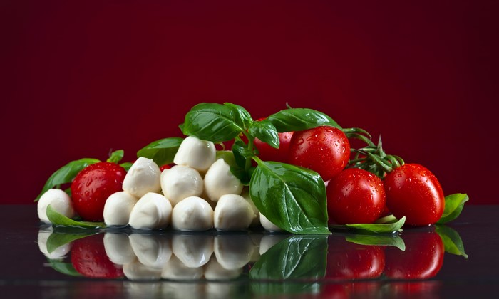 Tomatoes, Mozzarella Balls, and Basil with Water Drops