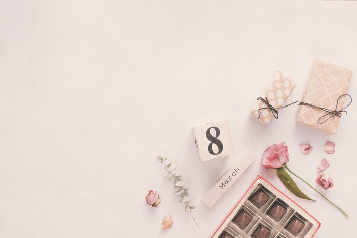 March 8th gifts and chocolates