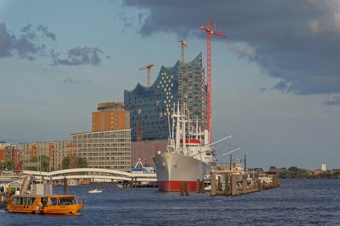 Elbphilharmonie Hamburg with ships and boats