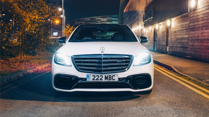 4K Mercedes-Benz AMG S 63 4MATIC 2017 Front
