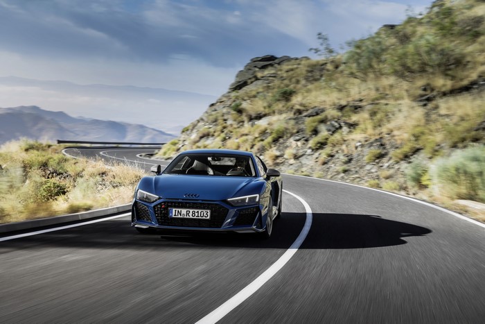 Audi R8 V10 quattro performance on a mountain road