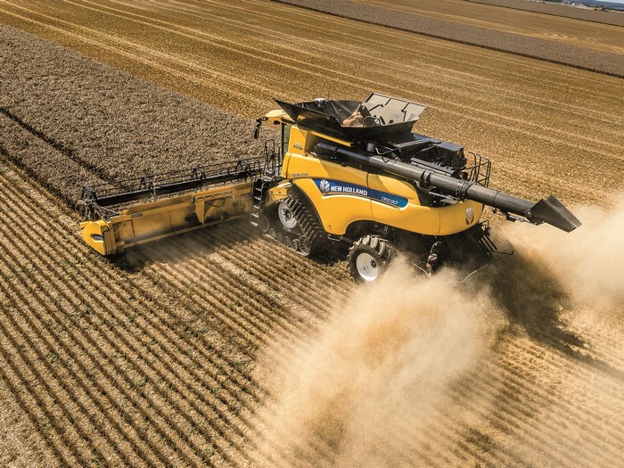 New Holland CR10.90 combine harvester in a wheat field