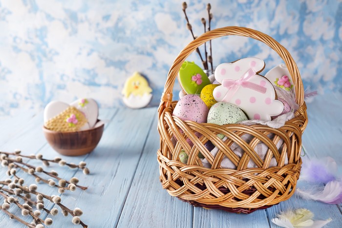 Easter basket with cookies and eggs