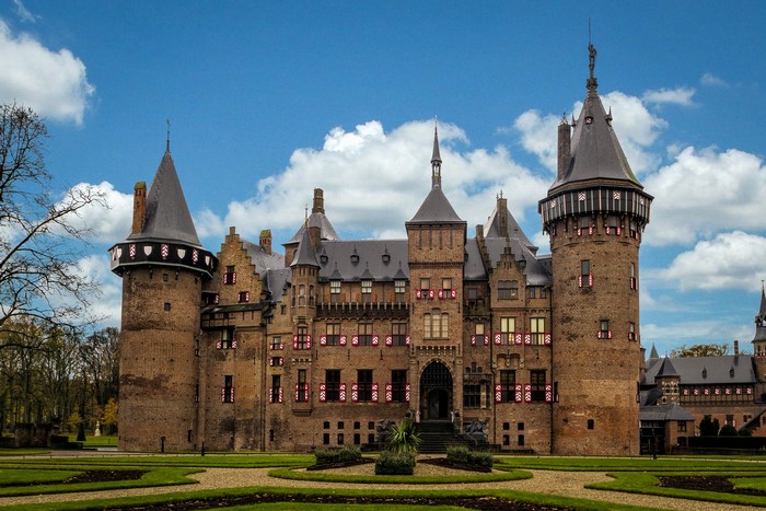Kasteel de Haar Utrecht, Netherlands Castle Landscape