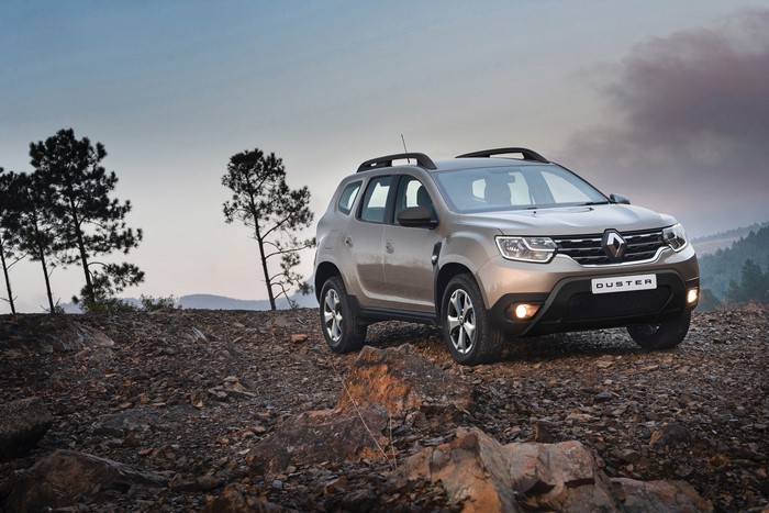 Renault Duster on rocky terrain