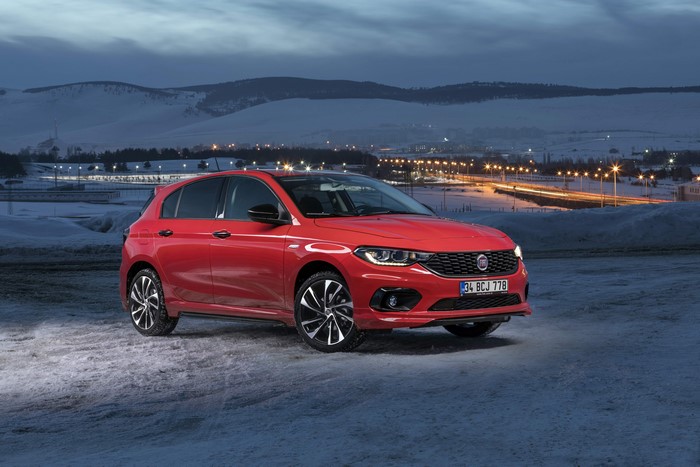 2019 Fiat Egea Sport in Red