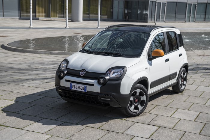 White Fiat Panda Connected by Wind