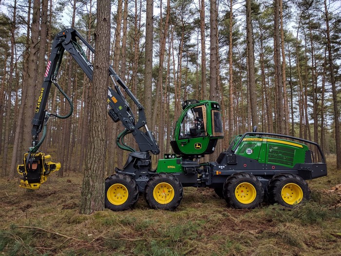 John Deere 1170G 8W Forwarder in a Forest