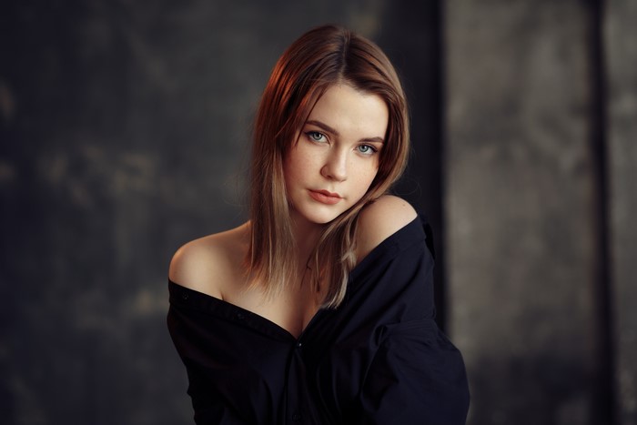 4K Portrait of Cute Brown-Haired Woman with Soft Glance