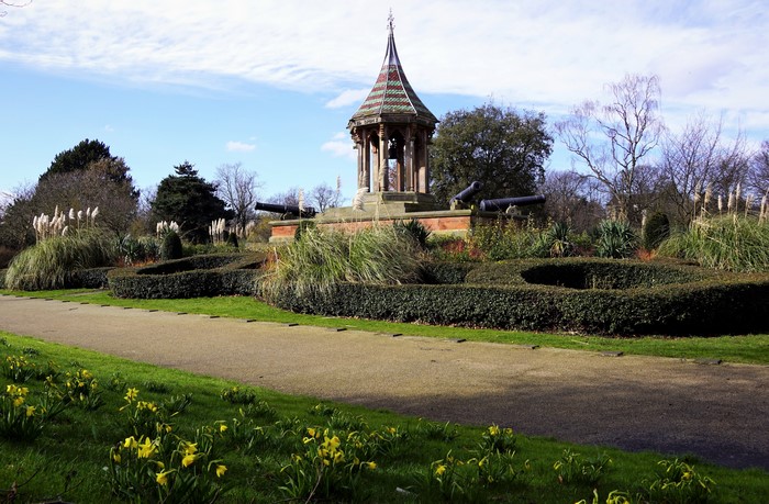 Nottingham Arboretum Park with Cannons and Memorial