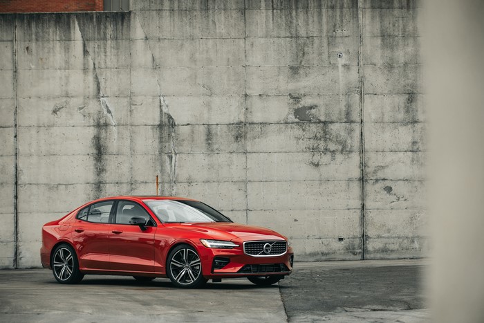 Red 2019 Volvo S60 T6 R-Design