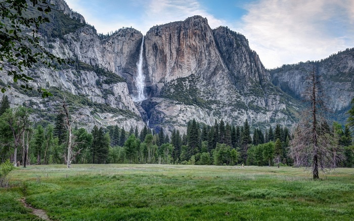 Yosemite Falls waterfall cascading down a rocky cliff face